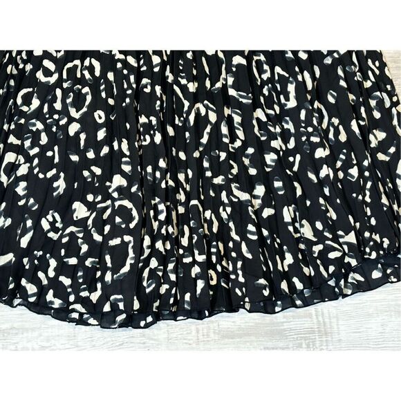 H & M knee length/midi skirt size 4 - Picture 3 of 10